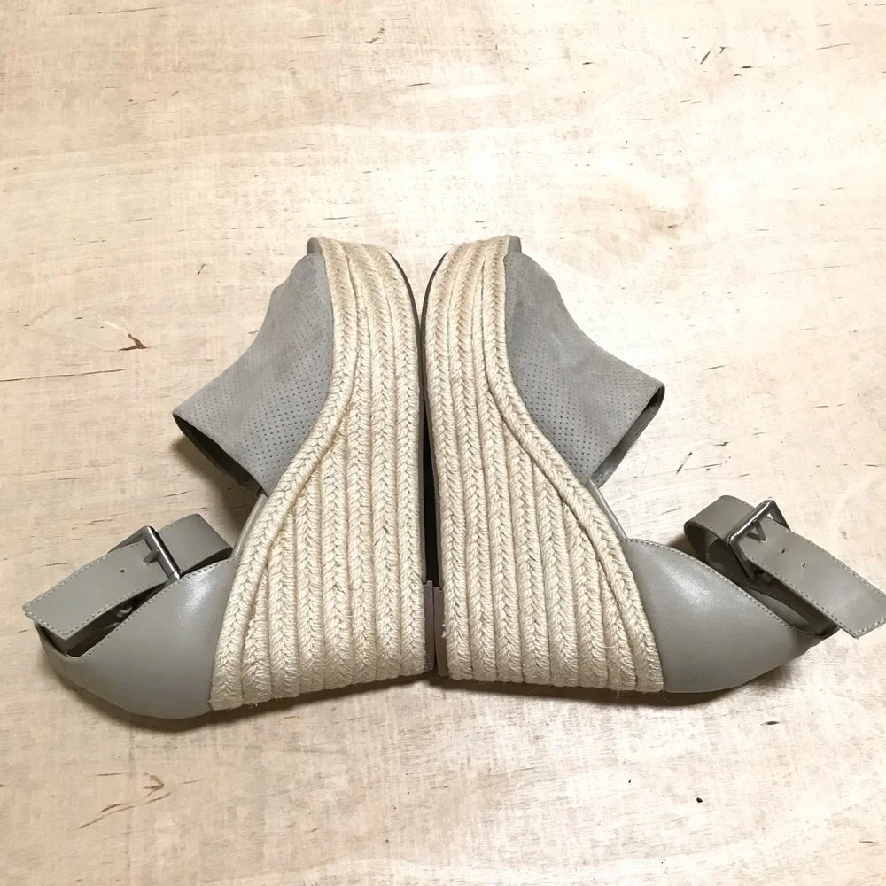 INDIGO RD Irairy3 wedge sandals size 10